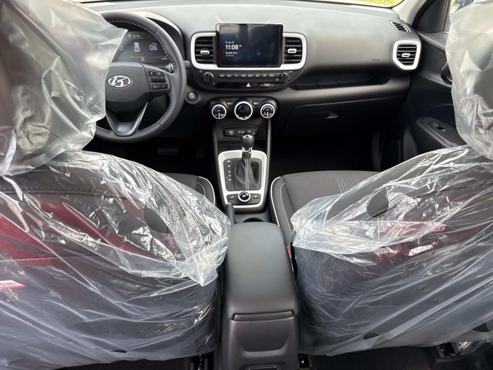 2025 Hyundai VENUE Limited