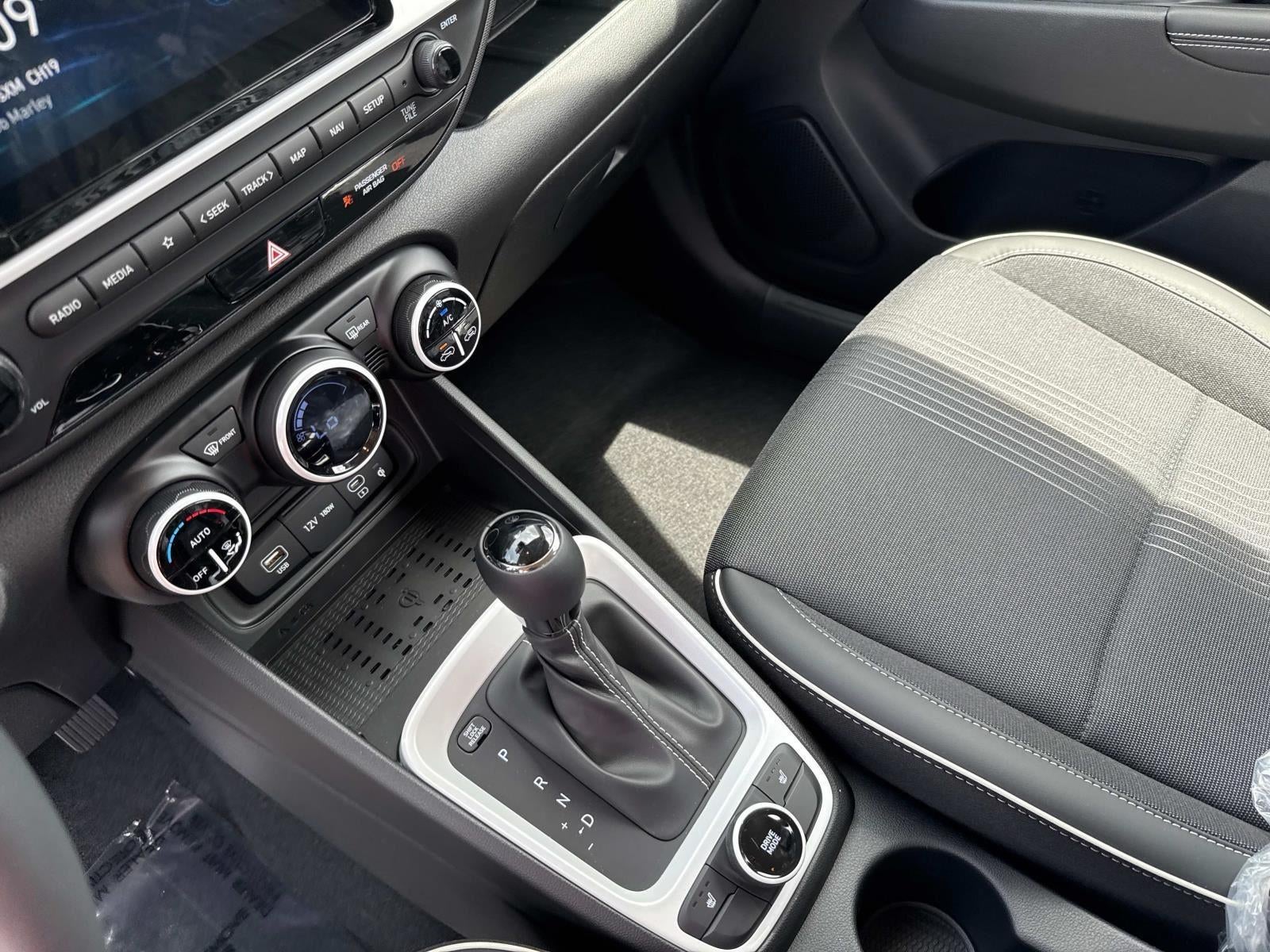 2025 Hyundai VENUE Limited