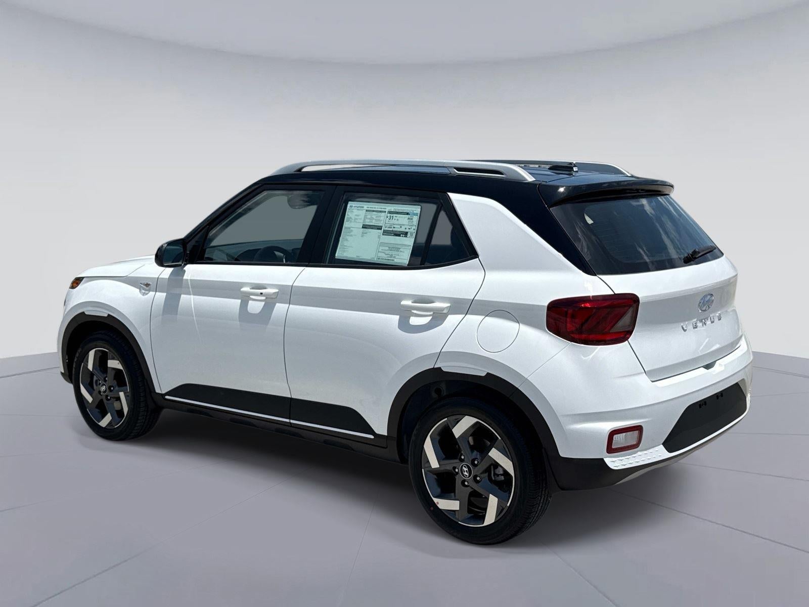 2026 Hyundai VENUE SEL W/Two-Tone Roof