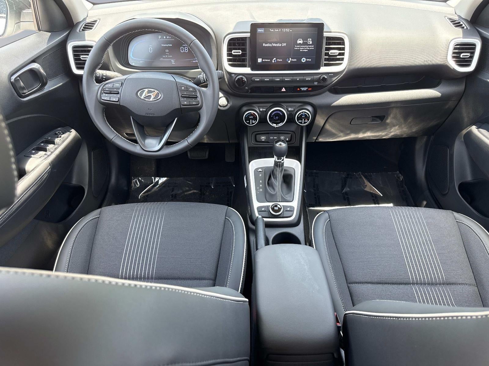 2026 Hyundai VENUE SEL W/Two-Tone Roof