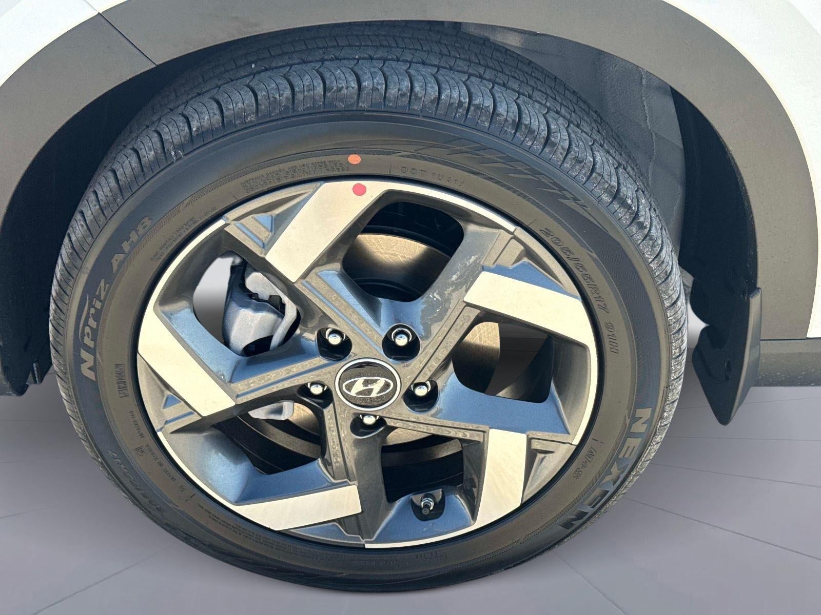 2026 Hyundai VENUE SEL W/Two-Tone Roof