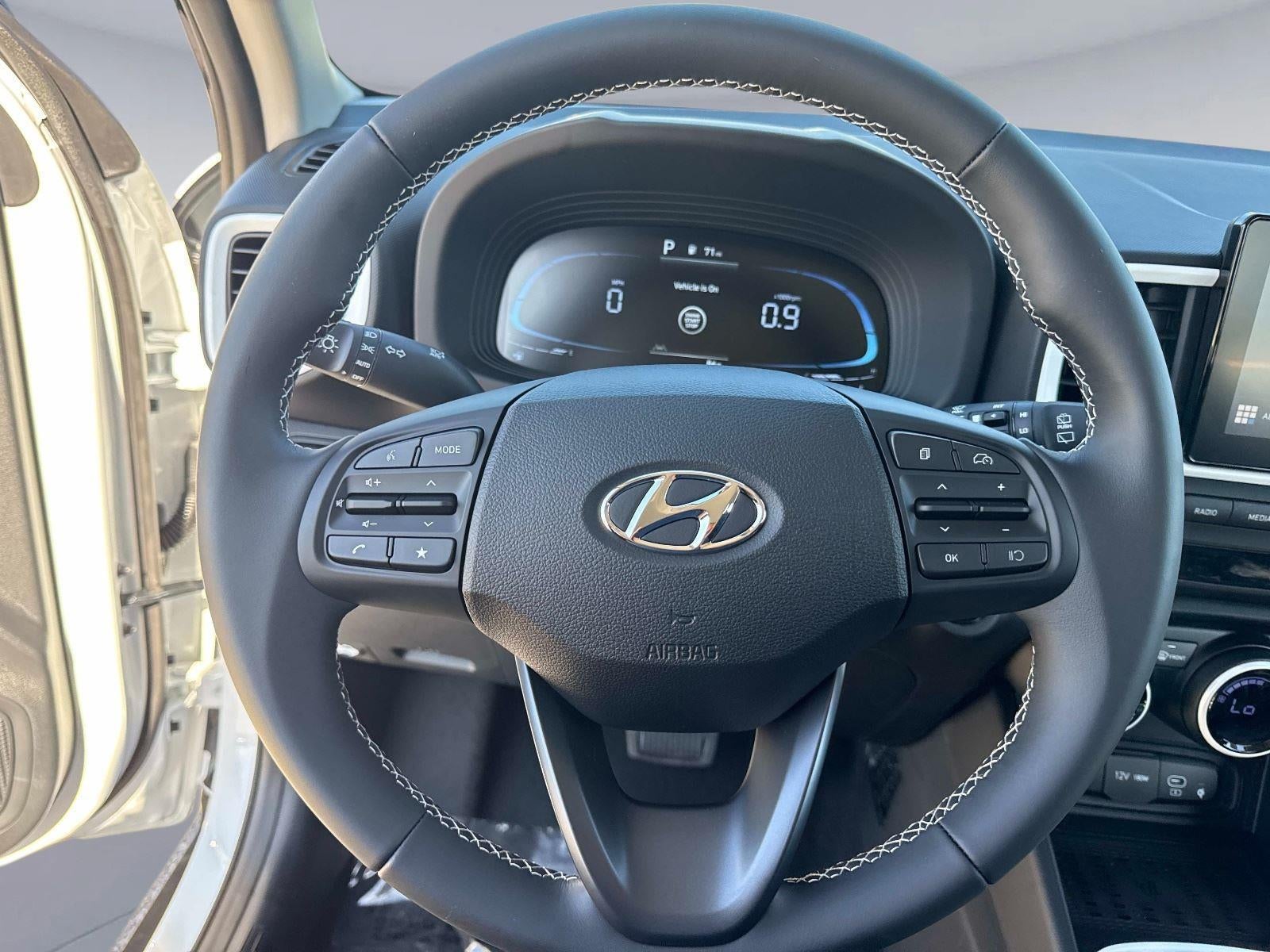 2026 Hyundai VENUE SEL W/Two-Tone Roof