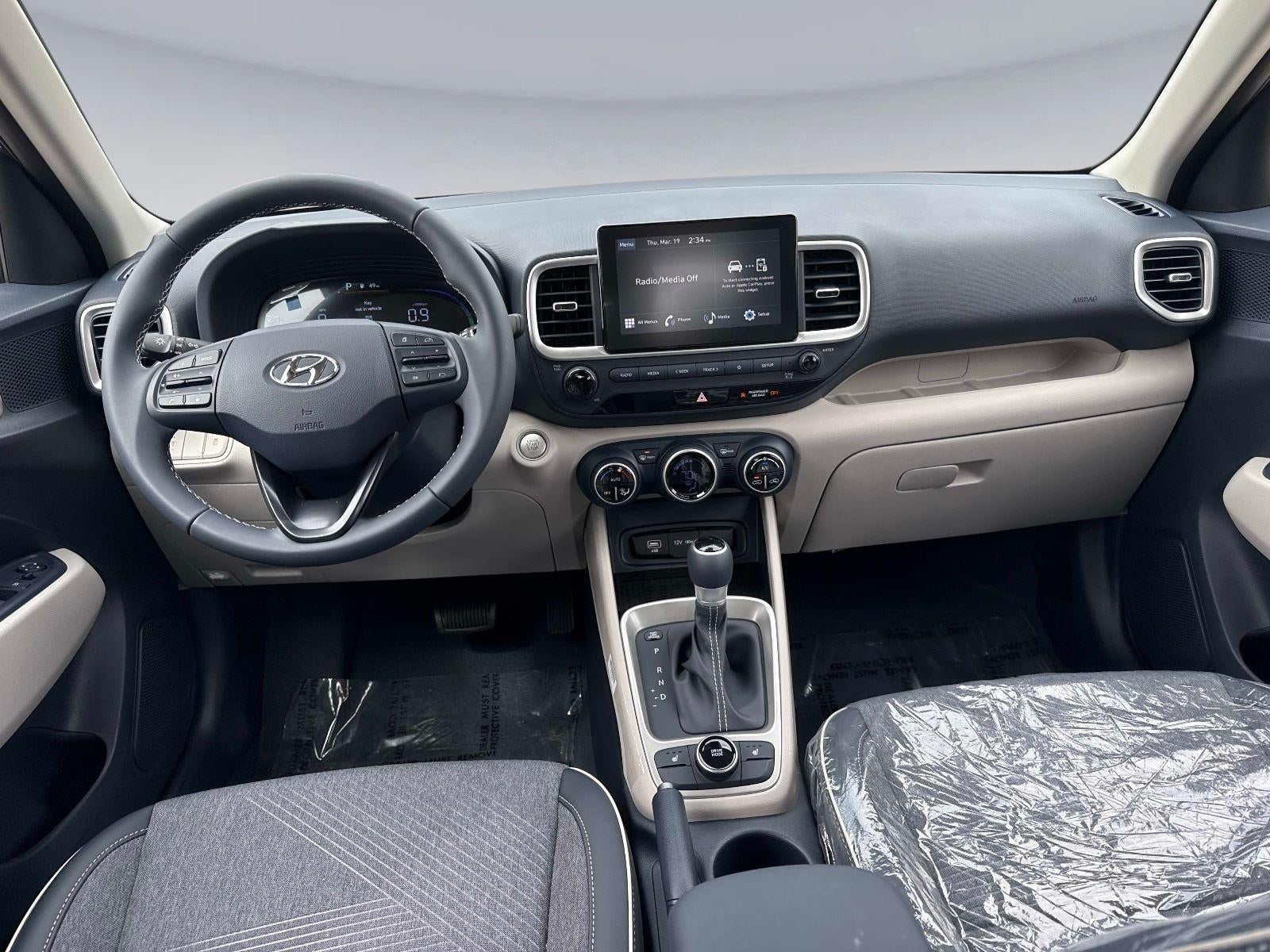 2026 Hyundai VENUE SEL W/Two-Tone Roof