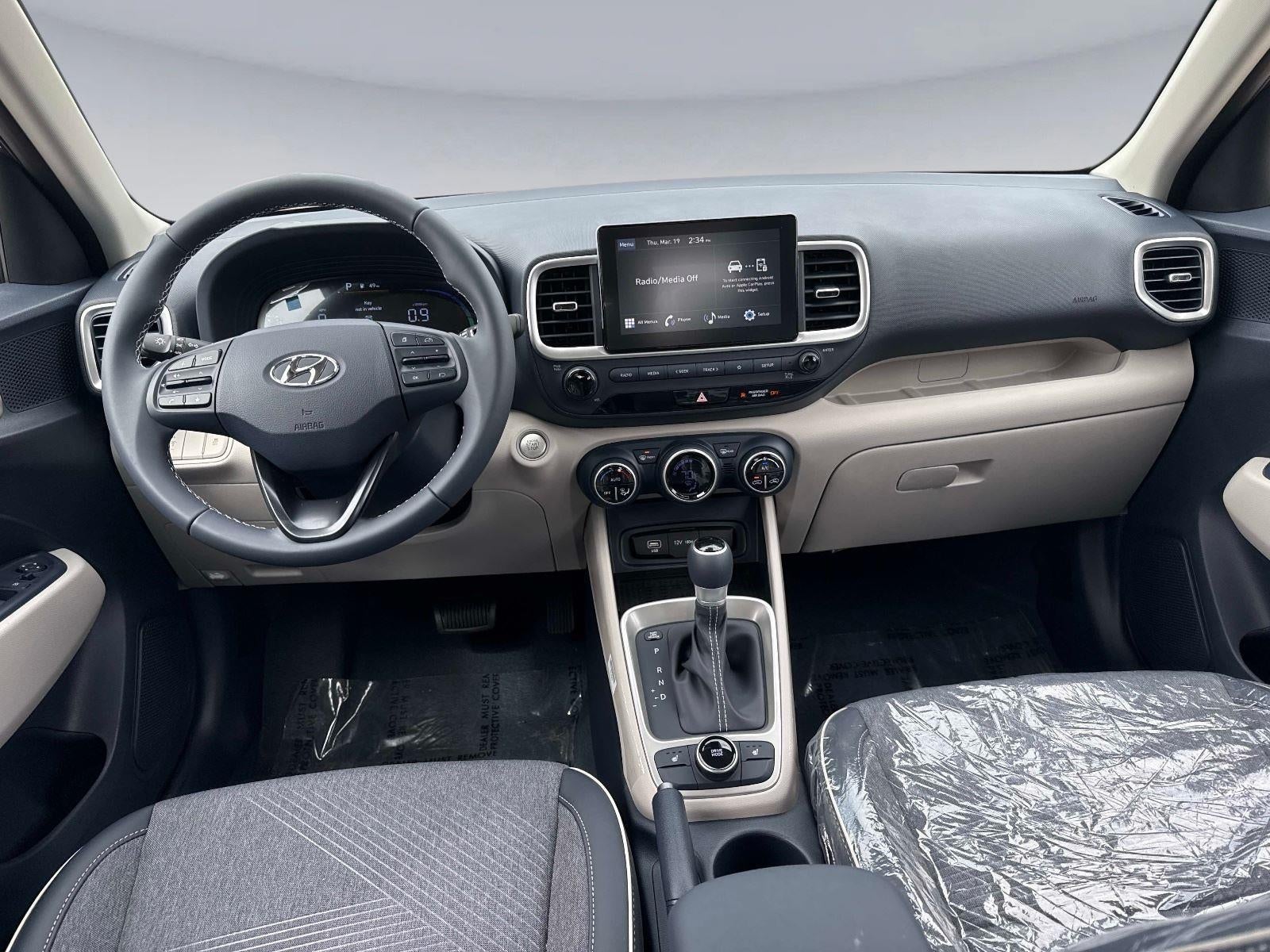 2026 Hyundai VENUE SEL W/Two-Tone Roof