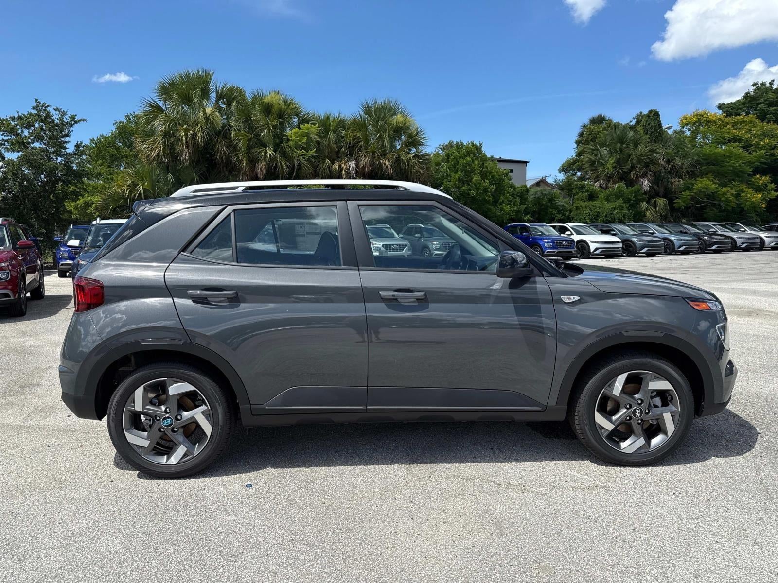 2025 Hyundai VENUE Limited