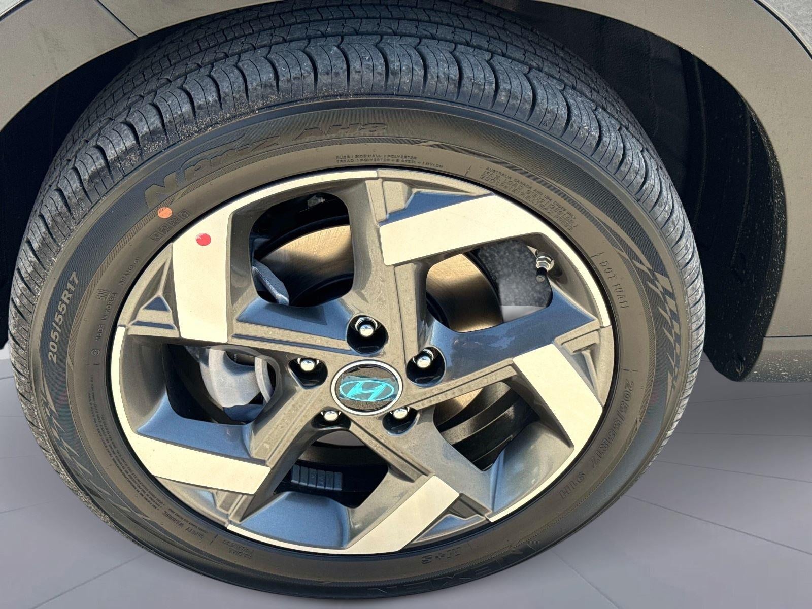 2026 Hyundai VENUE SEL W/Two-Tone Roof