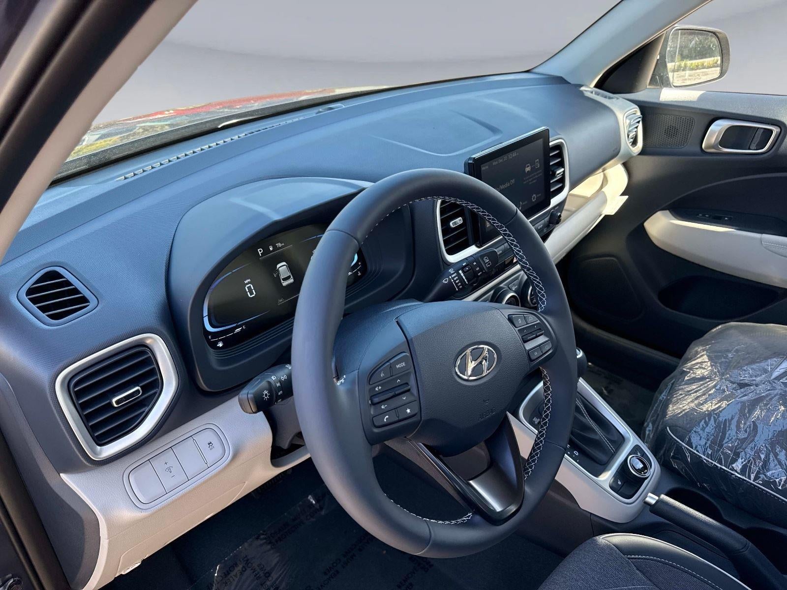 2026 Hyundai VENUE SEL W/Two-Tone Roof