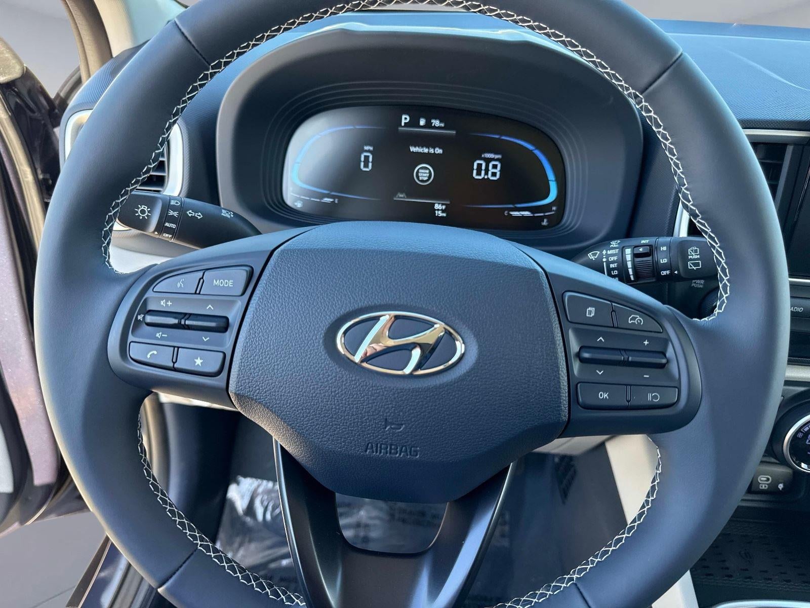 2026 Hyundai VENUE SEL W/Two-Tone Roof