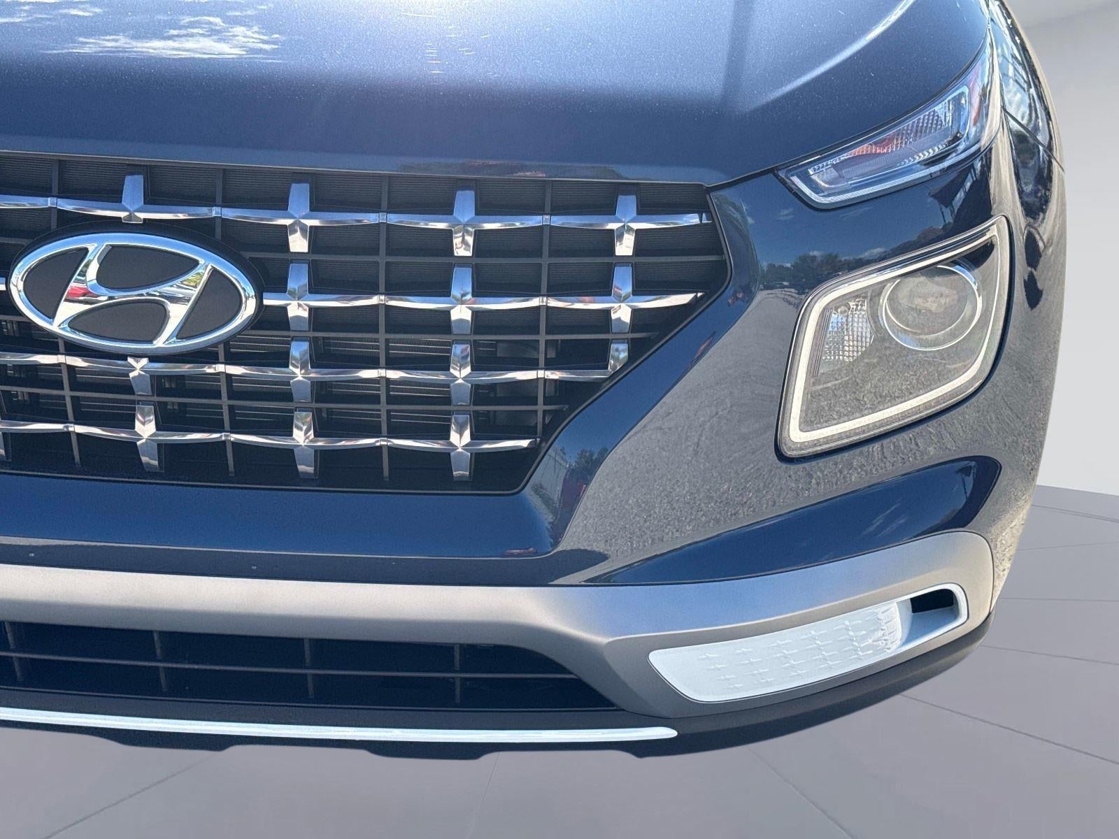 2026 Hyundai VENUE SEL W/Two-Tone Roof