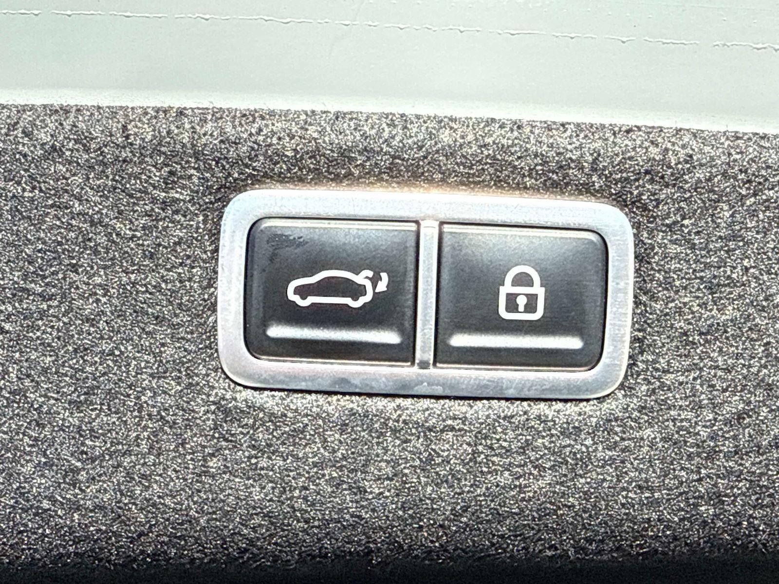 2025 Genesis G70 3.3T Sport Prestige