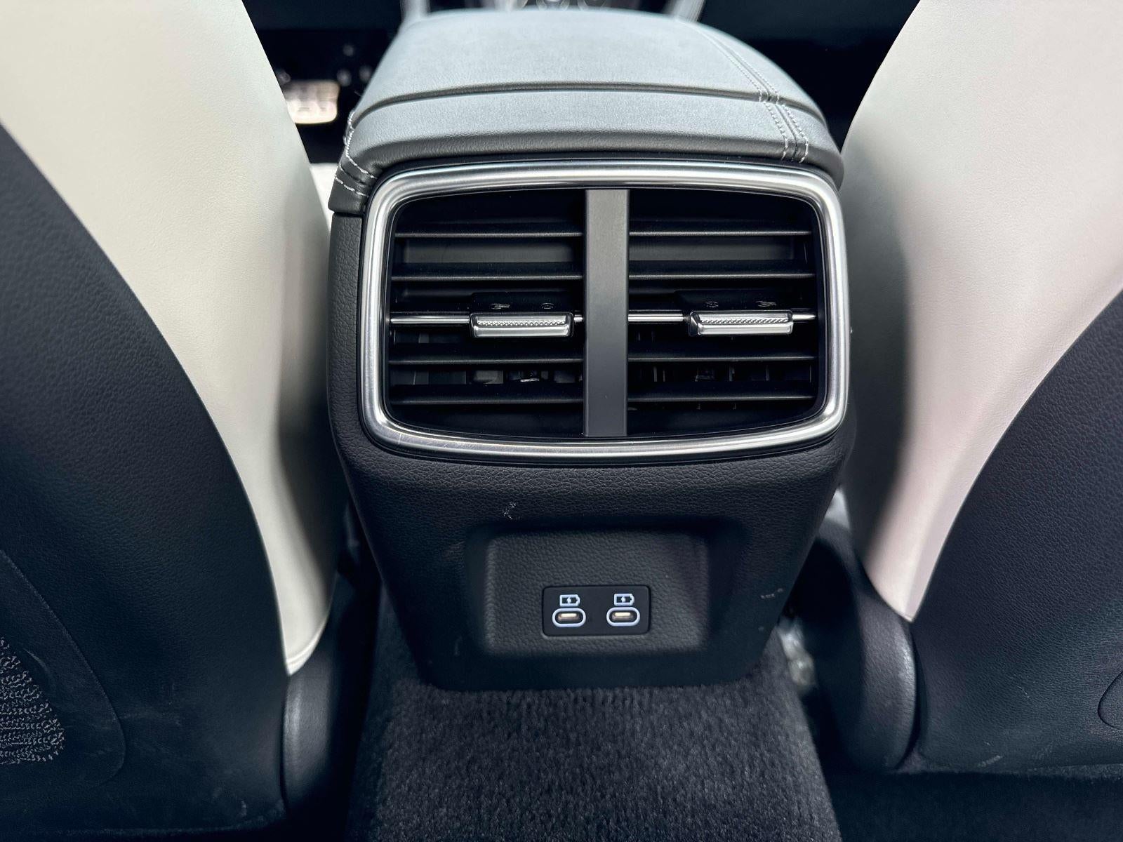 2025 Genesis G70 3.3T Sport Prestige