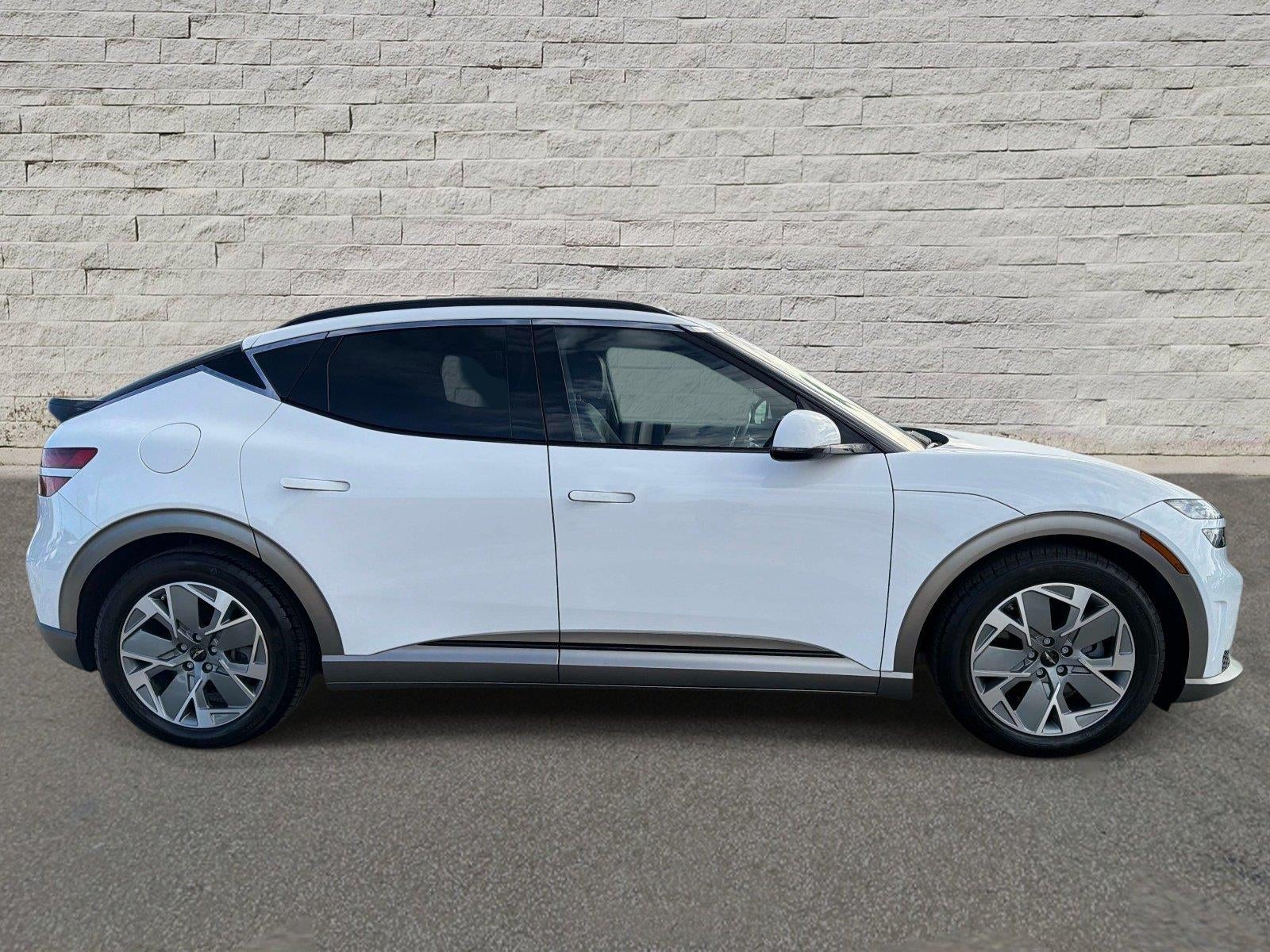 2025 Genesis GV60 Standard