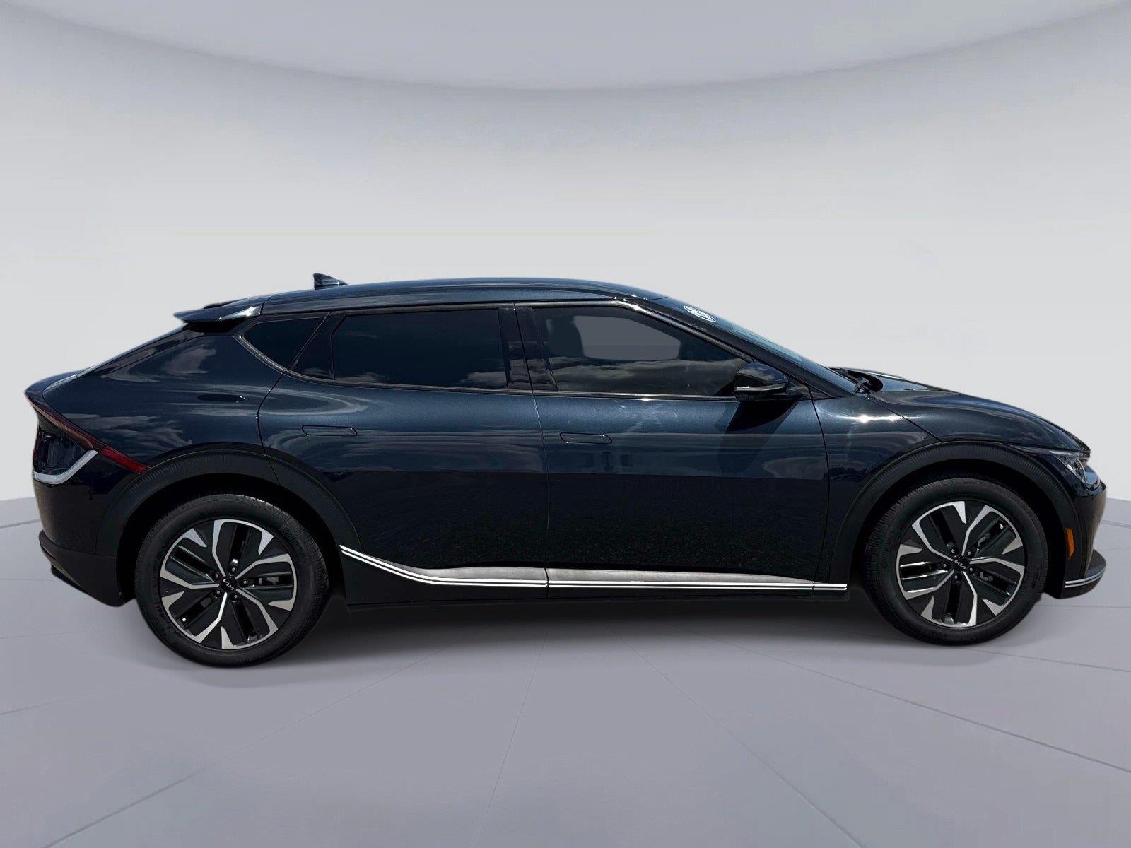 Used 2022 Kia EV6 Light with VIN KNDC34LB3N5073320 for sale in Winter Park, FL