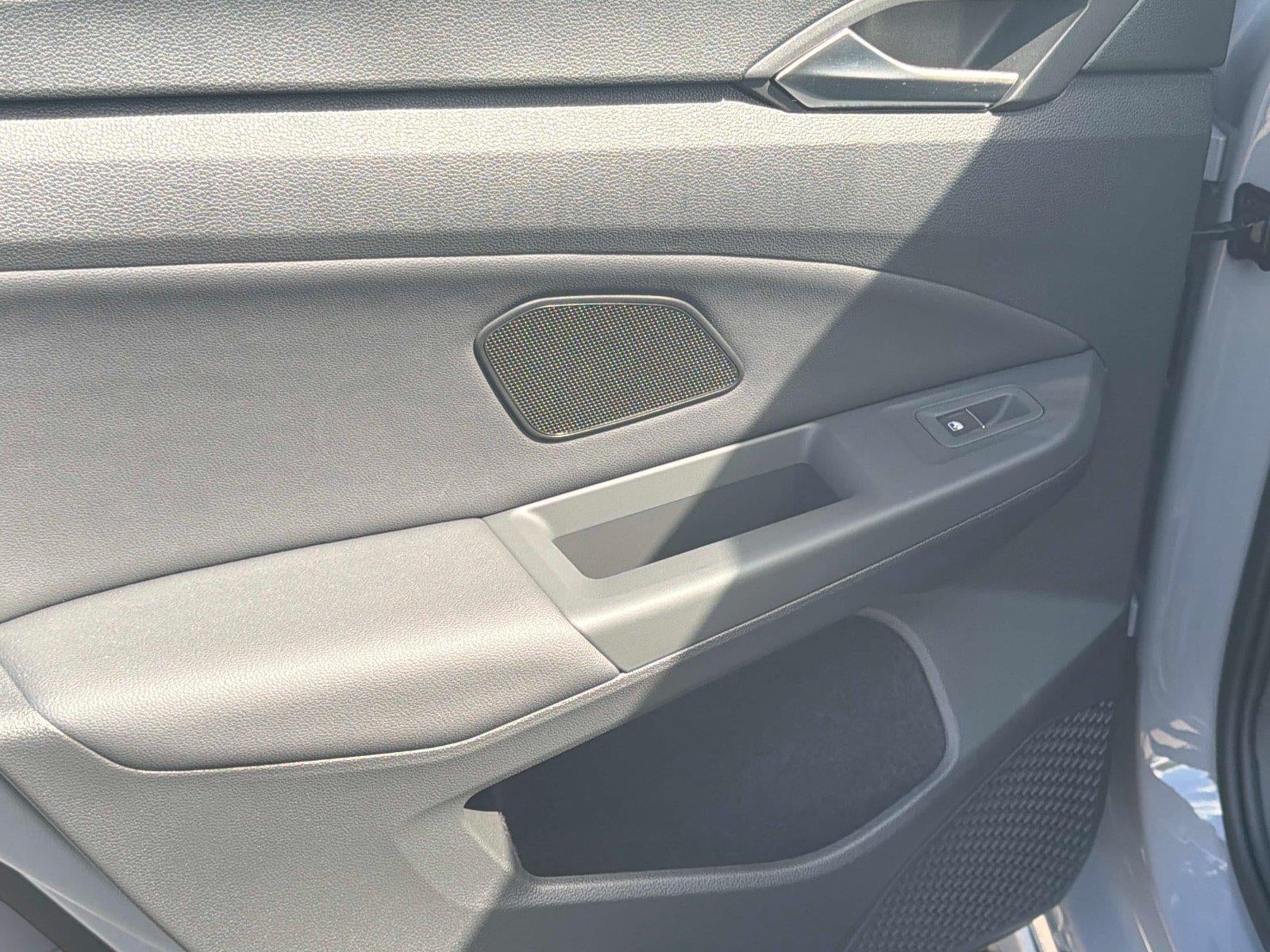 2025 Volkswagen Golf GTI SE