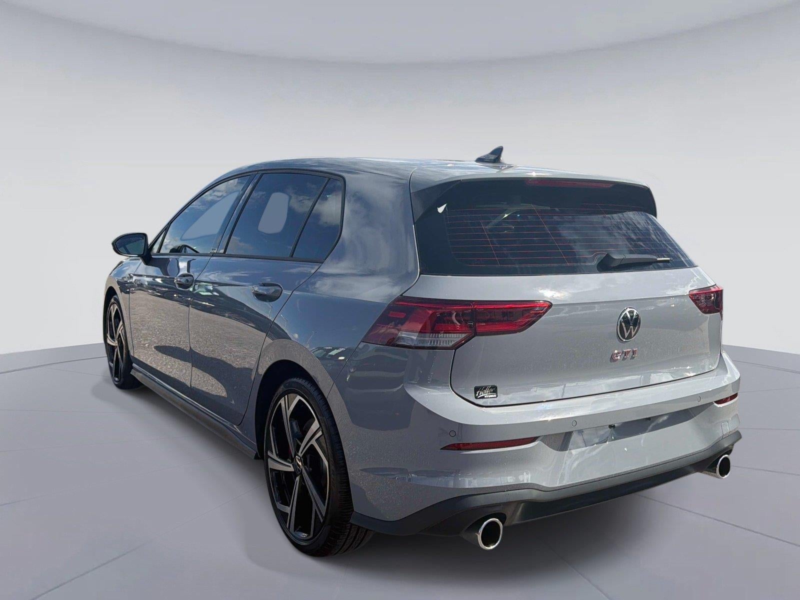 2025 Volkswagen Golf GTI SE