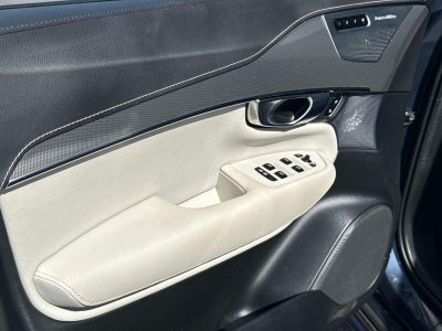 2022 Volvo XC90 Recharge Plug-In Hybrid R-Design