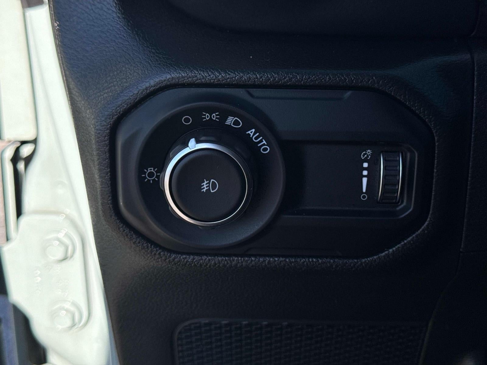 2023 Jeep Wrangler Sahara Altitude