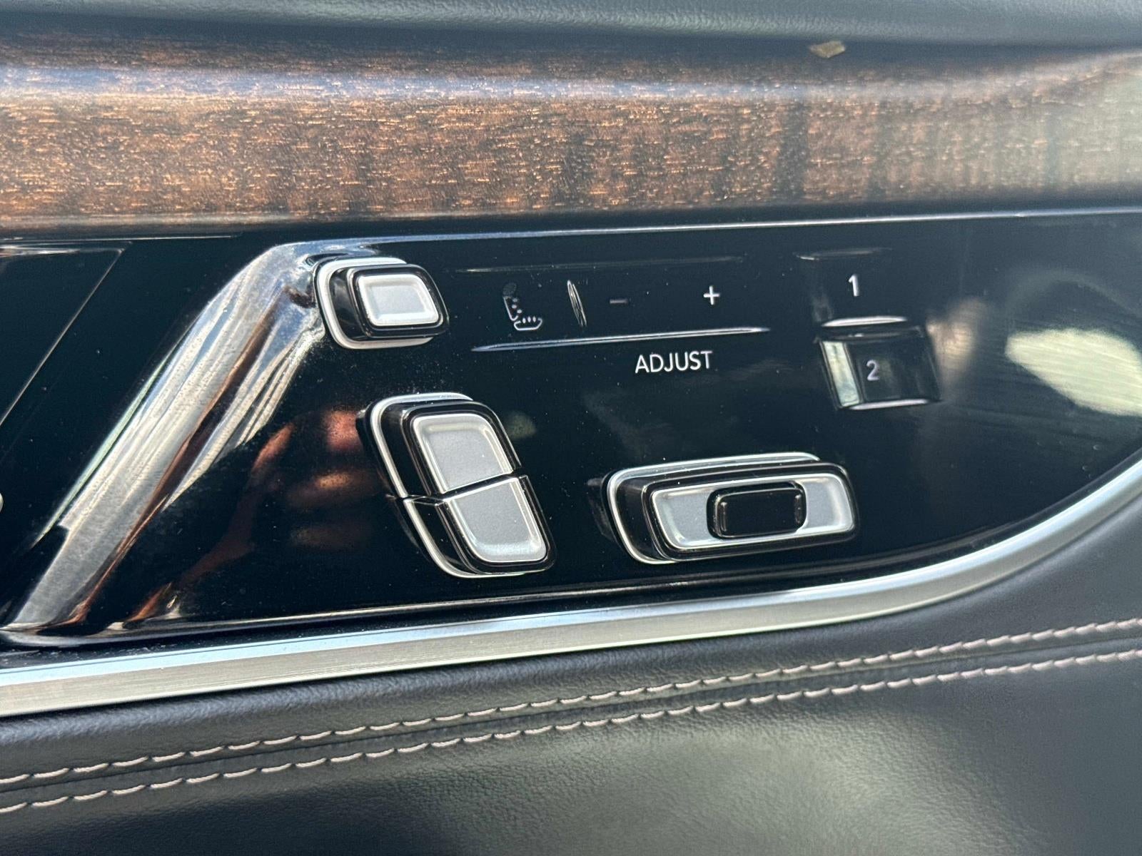 2023 Jeep GRAND WAGONEER Series II