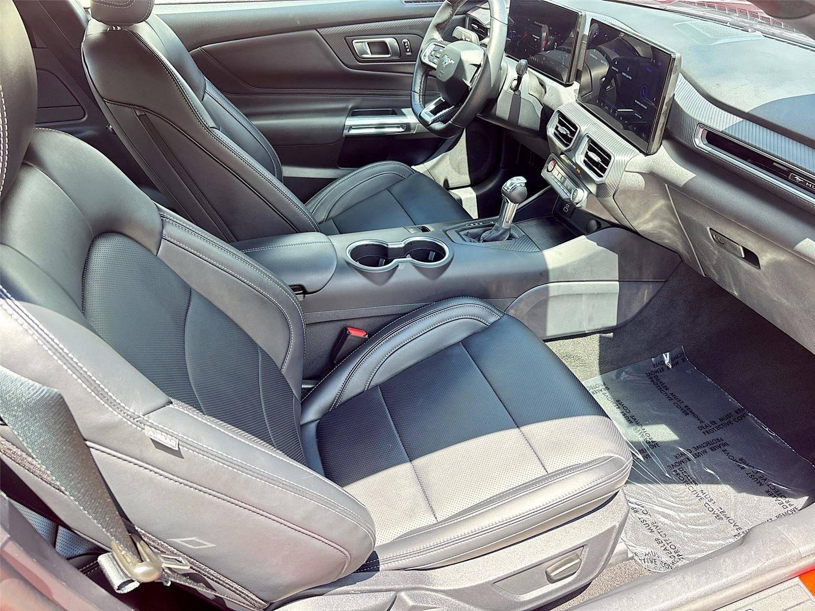 2026 Ford MUSTANG Base