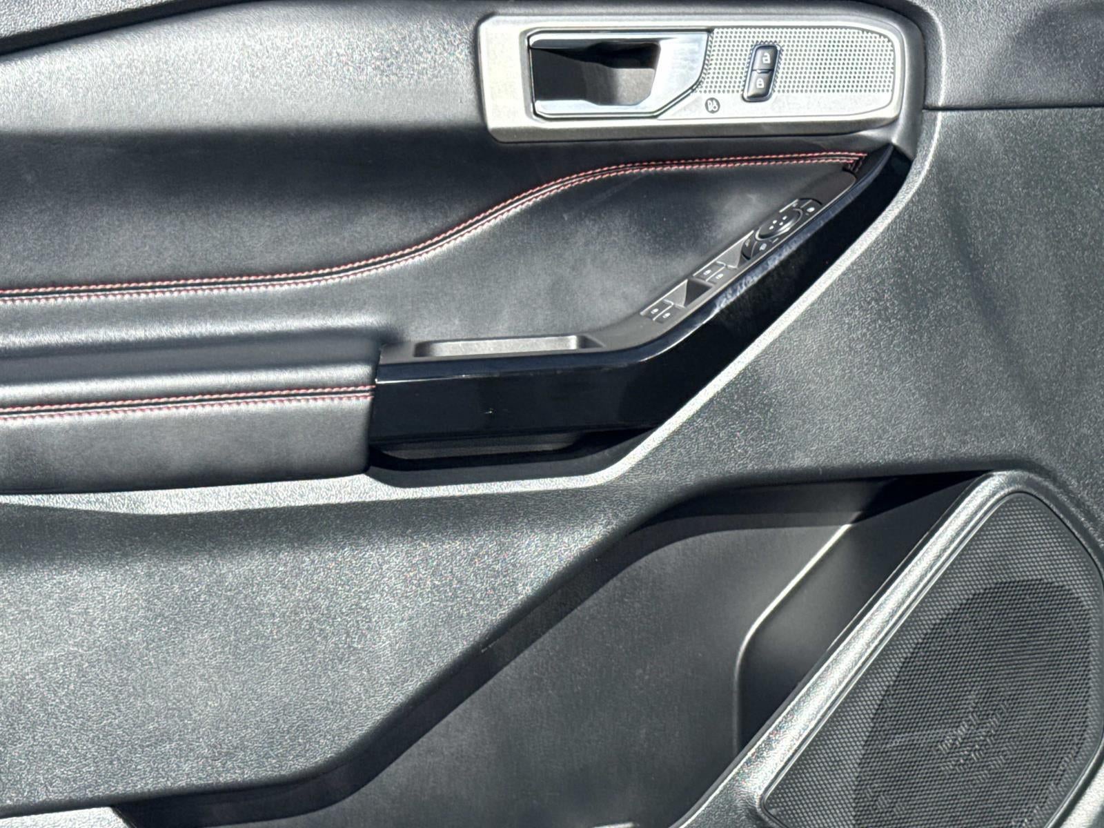 2024 Ford Explorer ST-Line