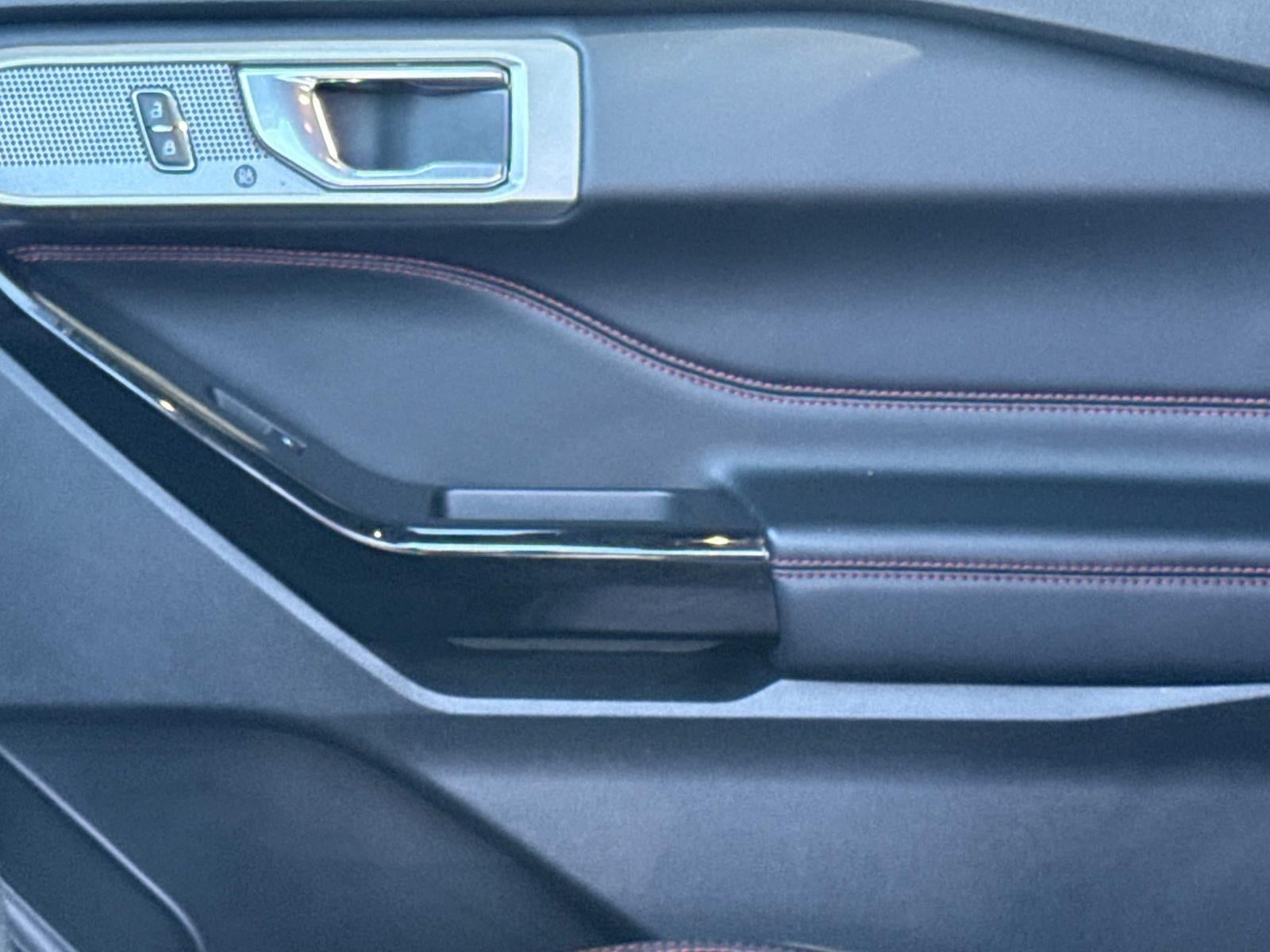 2024 Ford Explorer ST-Line