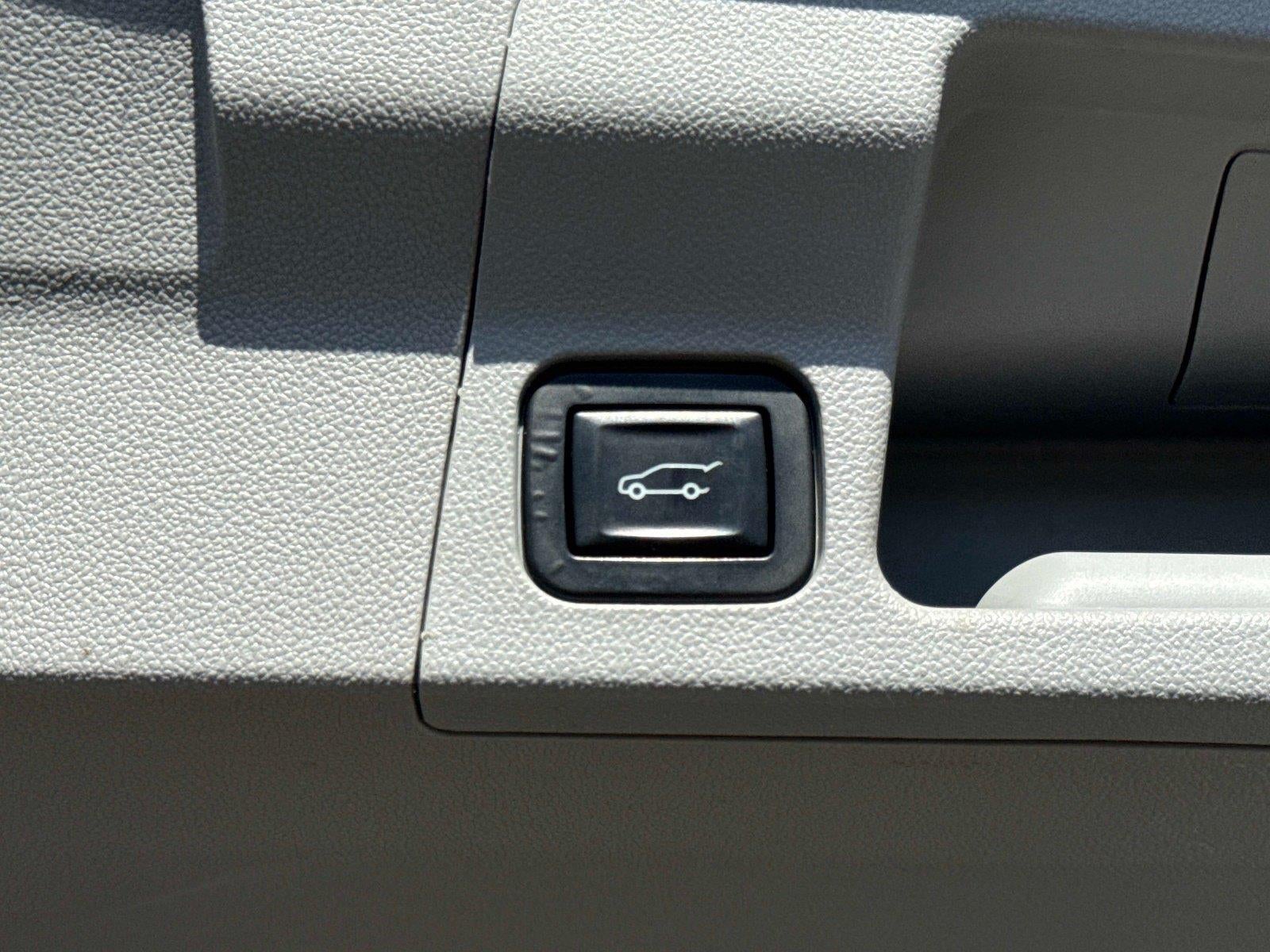 2017 GMC Acadia SLT