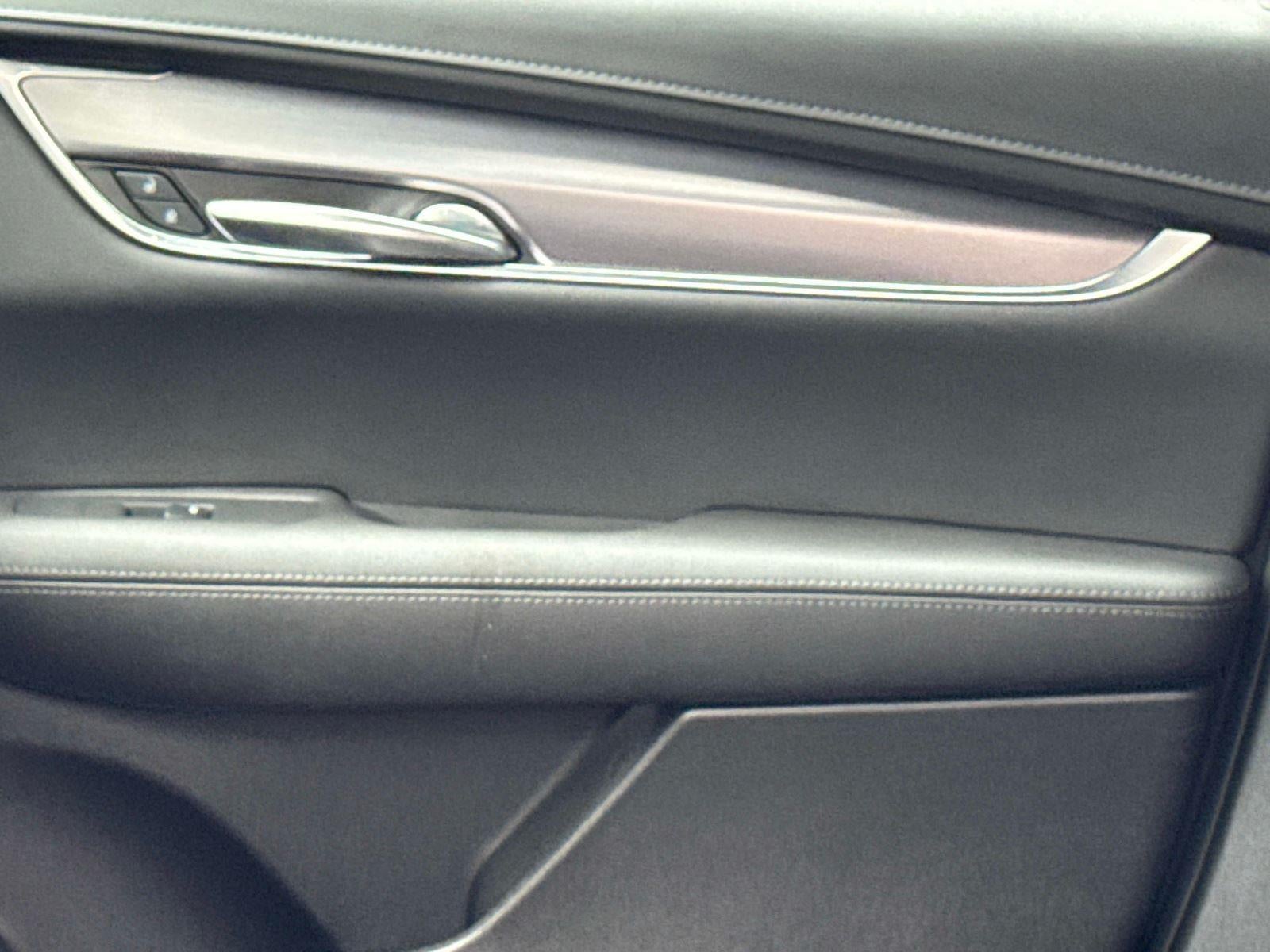 2023 Cadillac XT5 FWD Luxury
