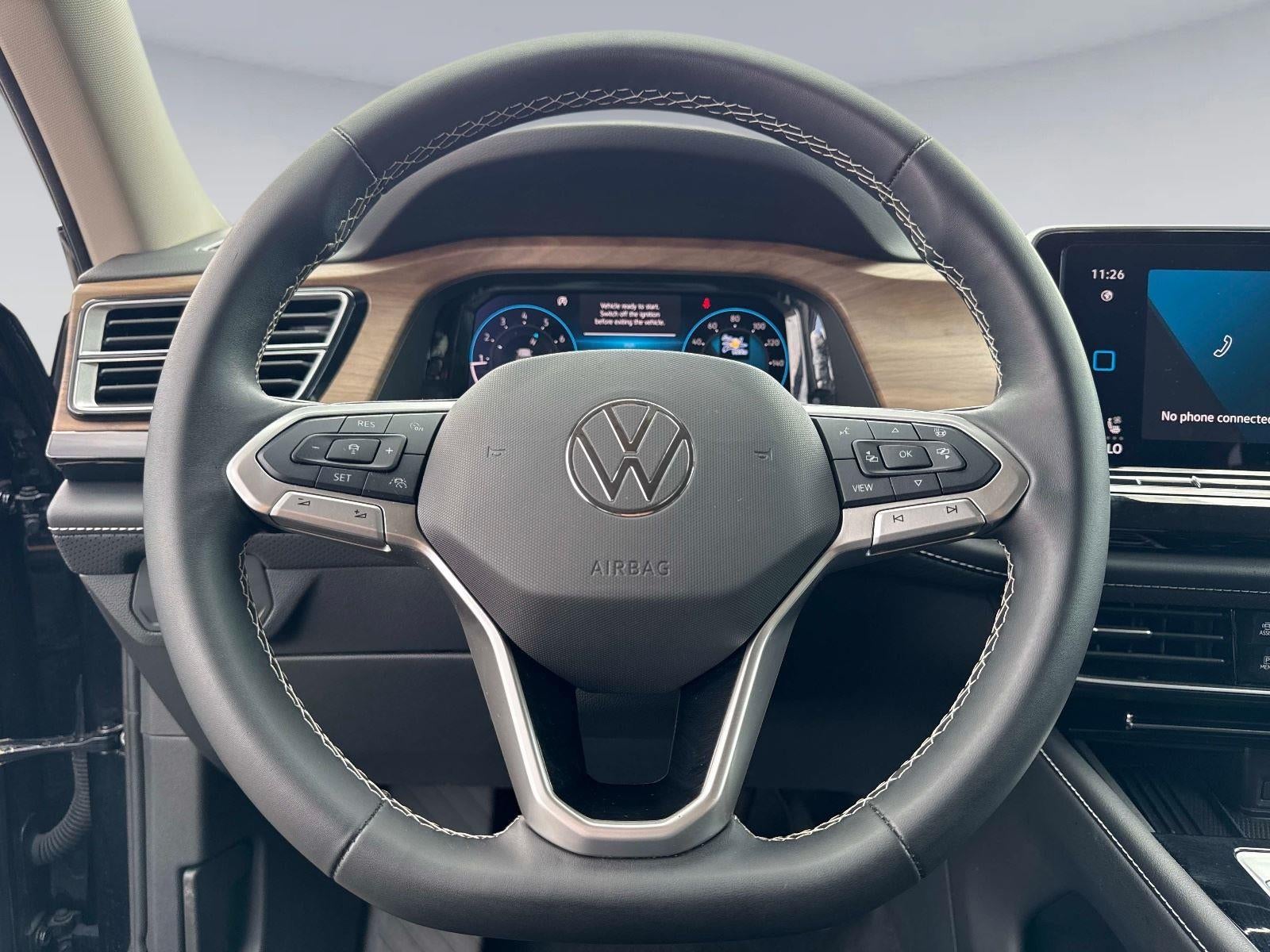 2025 Volkswagen Atlas 2.0T SE w/Technology