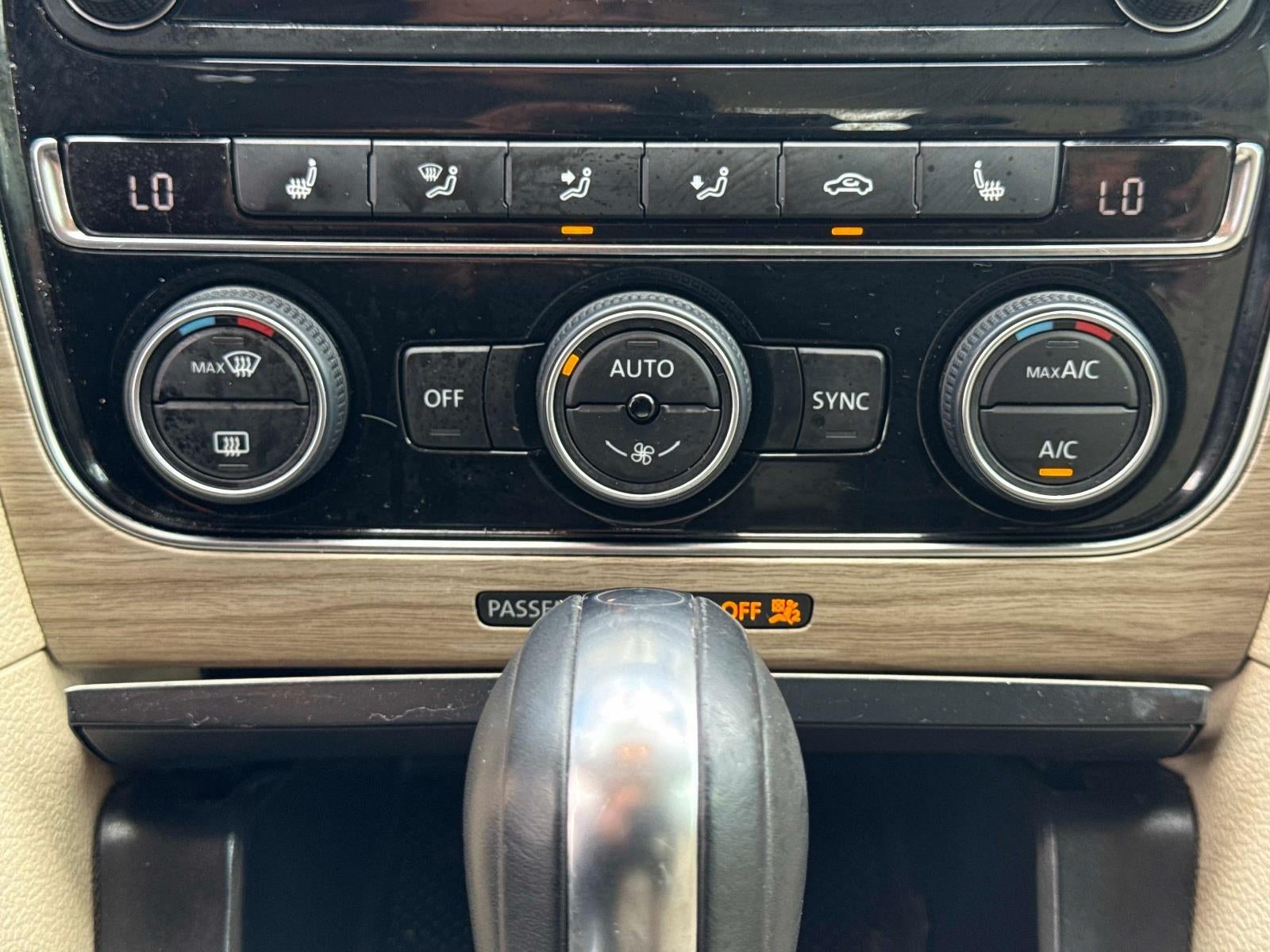 2017 Volkswagen Passat 1.8T SE