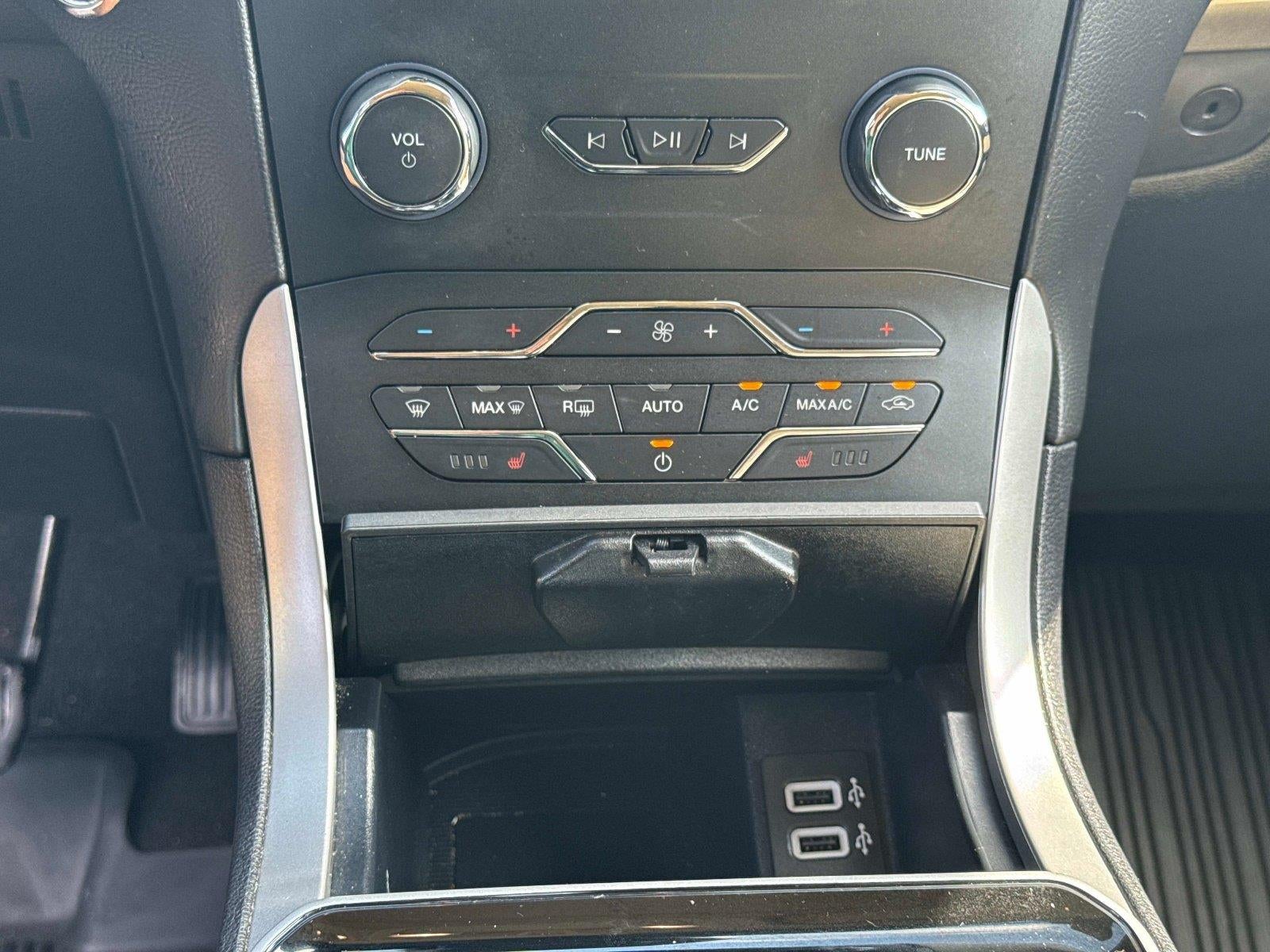 2020 Ford Edge SEL