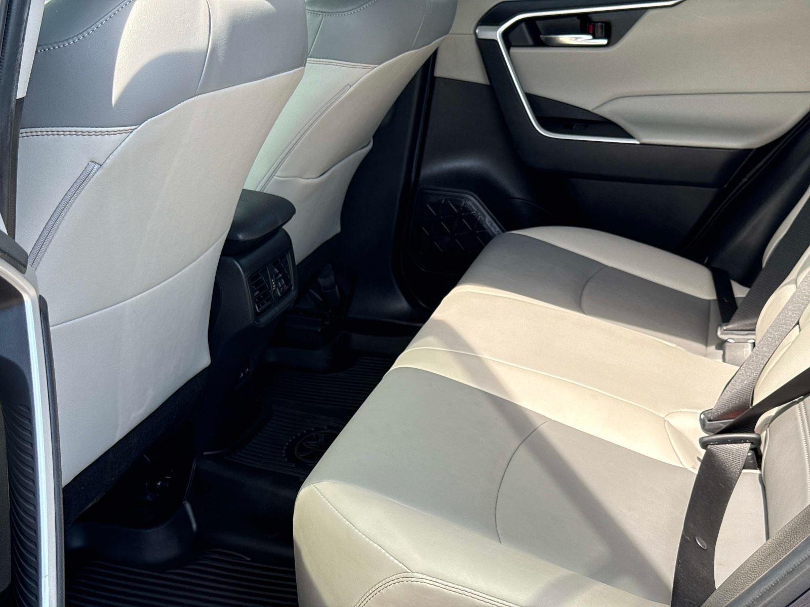 2022 Toyota RAV4 XLE Premium