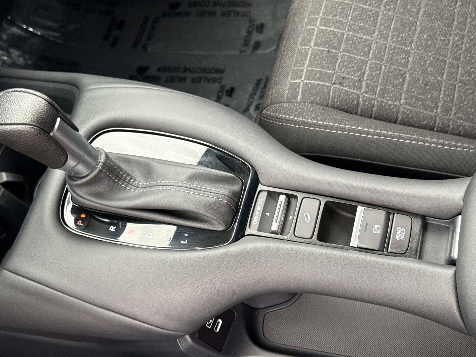 2025 Honda HR-V LX