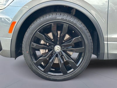 2021 Volkswagen Tiguan SE R-Line Black