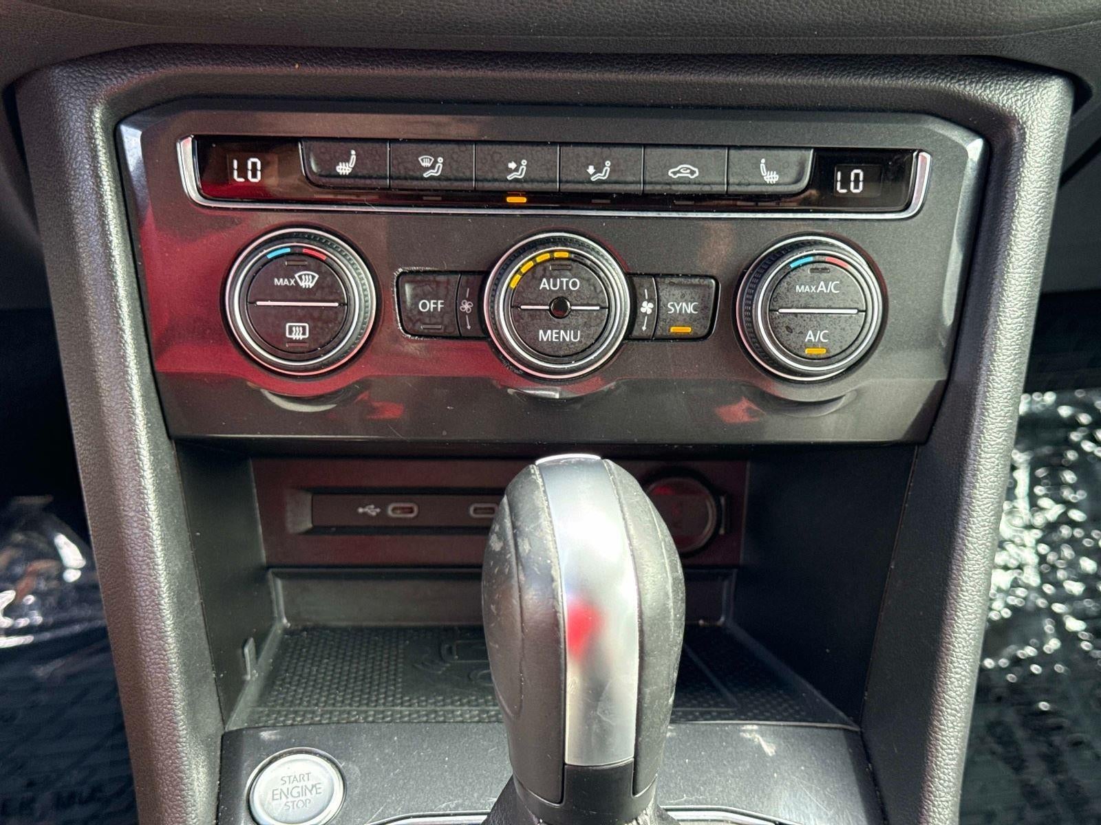 2021 Volkswagen Tiguan SE R-Line Black