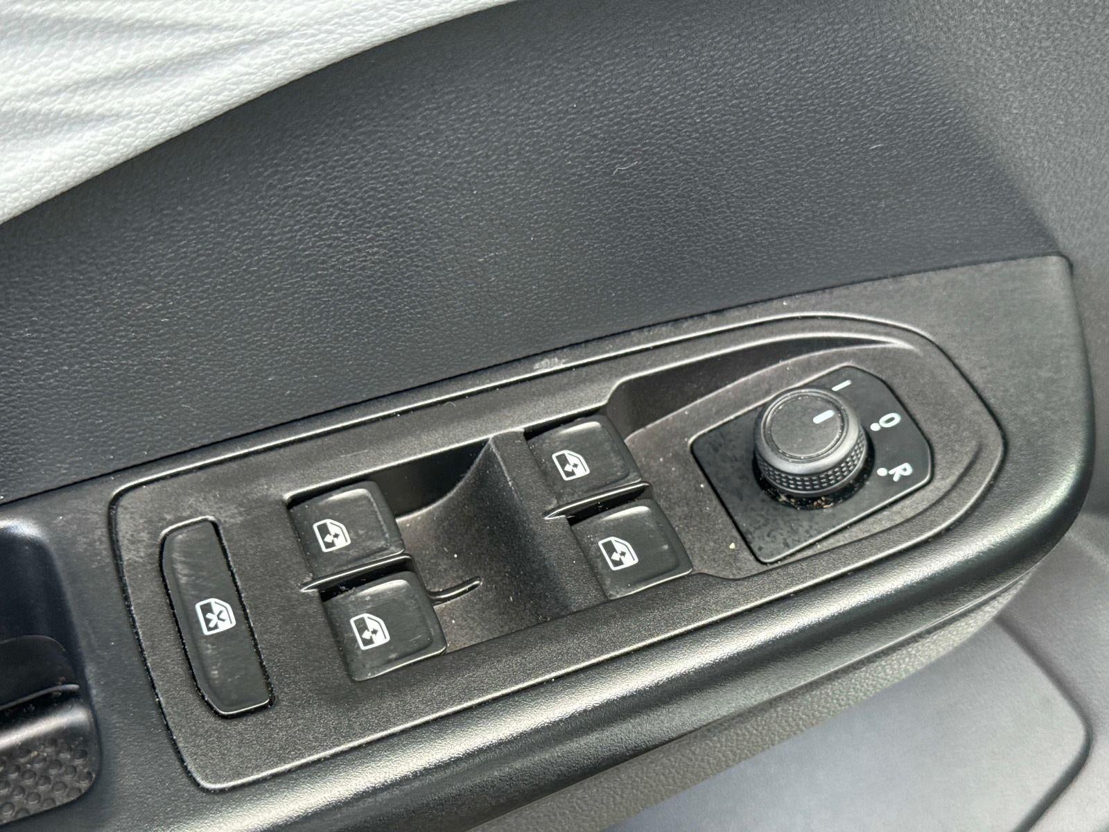 2022 Volkswagen Taos S