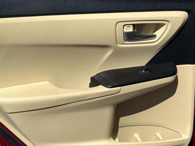 2016 Toyota Camry LE