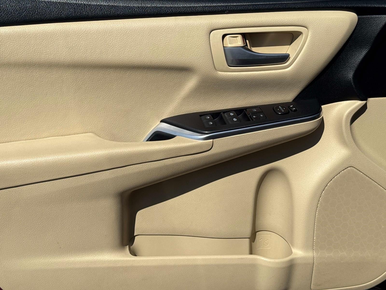 2016 Toyota Camry LE