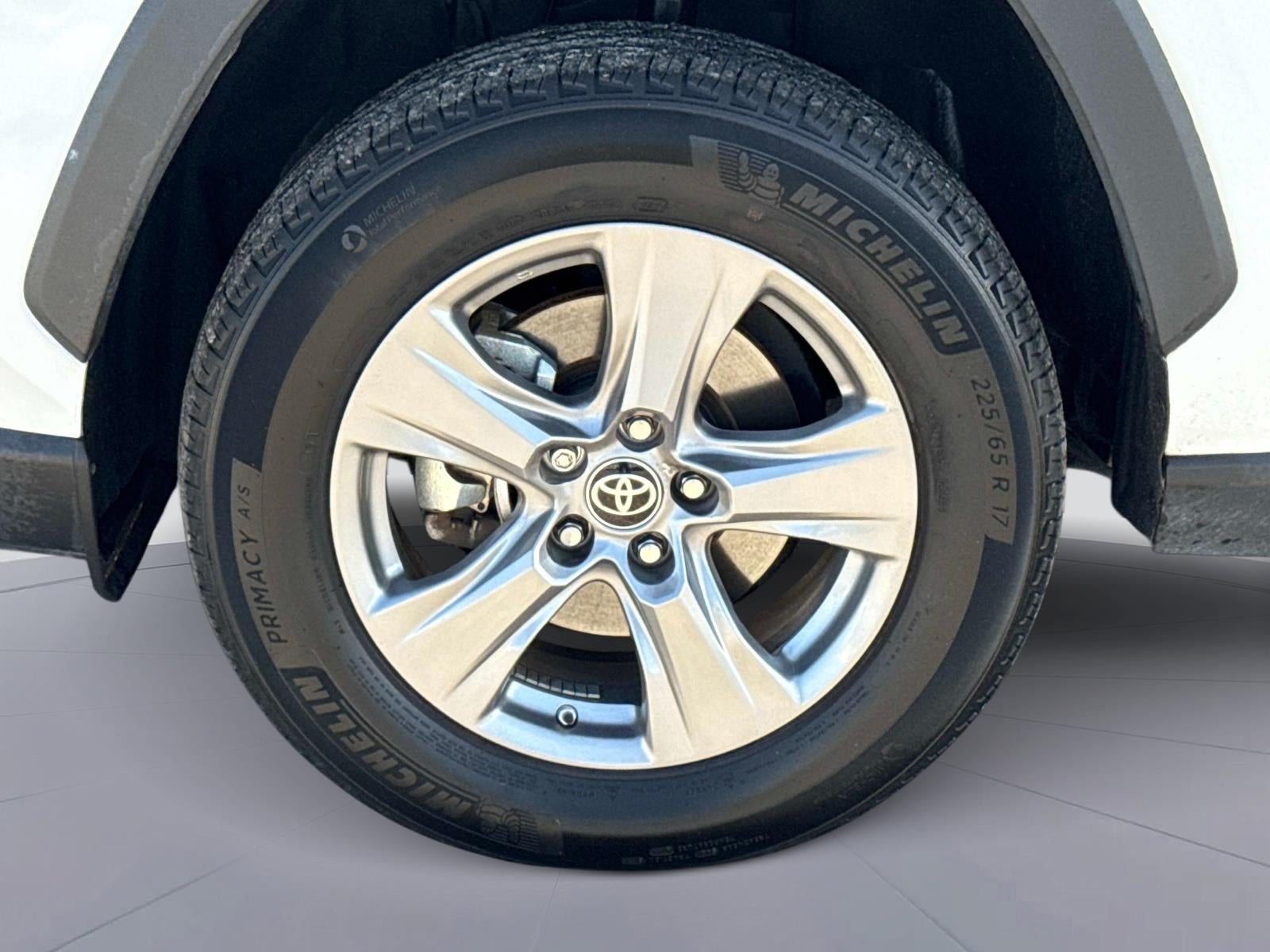 2023 Toyota RAV4 Hybrid LE