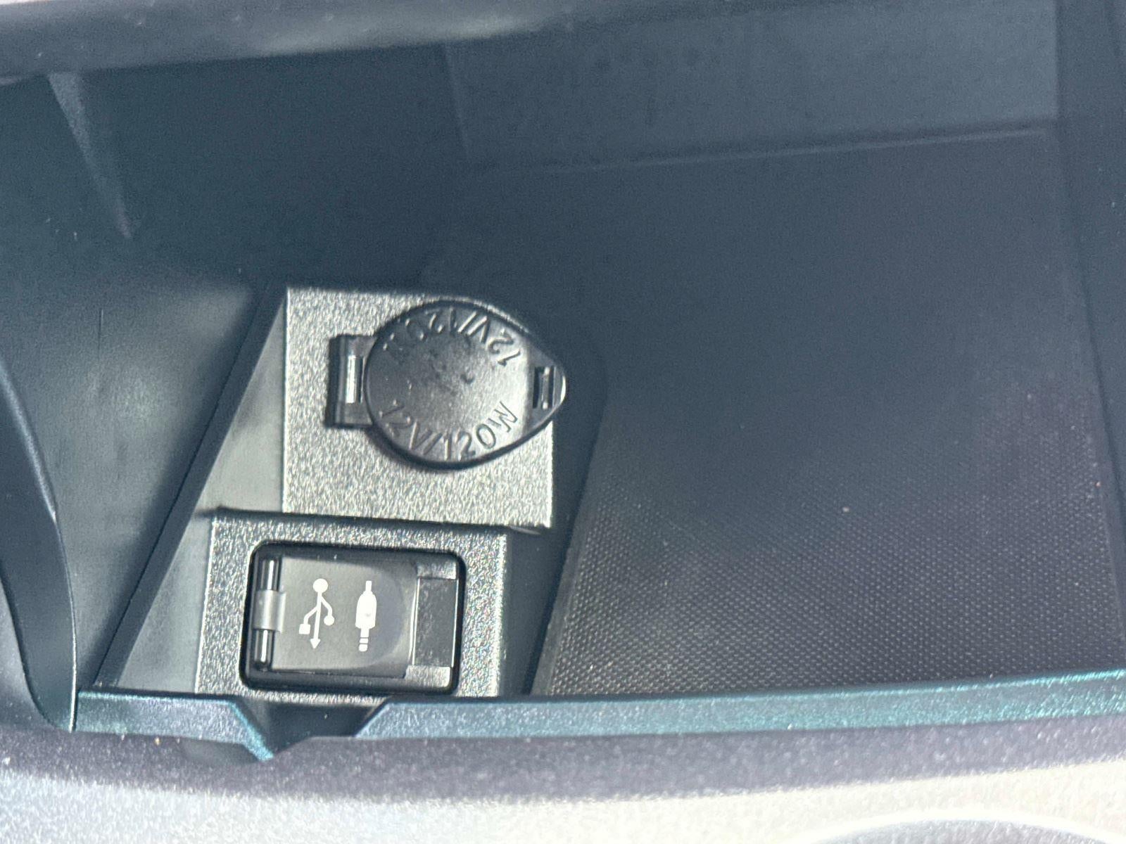 2016 Toyota CAMRY Base