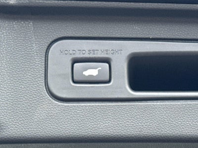 2023 Honda Pilot EX-L w/Rear Captain's Chairs