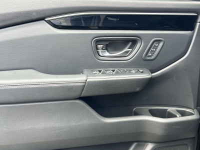 2023 Honda Pilot EX-L w/Rear Captain's Chairs