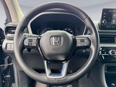 2023 Honda Pilot EX-L w/Rear Captain's Chairs