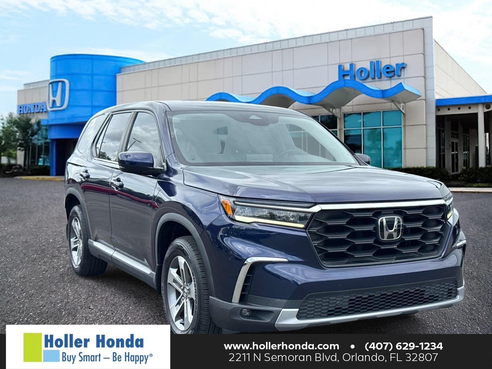2023 Honda Pilot EX-L w/Rear Captain's Chairs