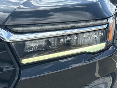 2023 Honda Pilot EX-L w/Rear Captain's Chairs