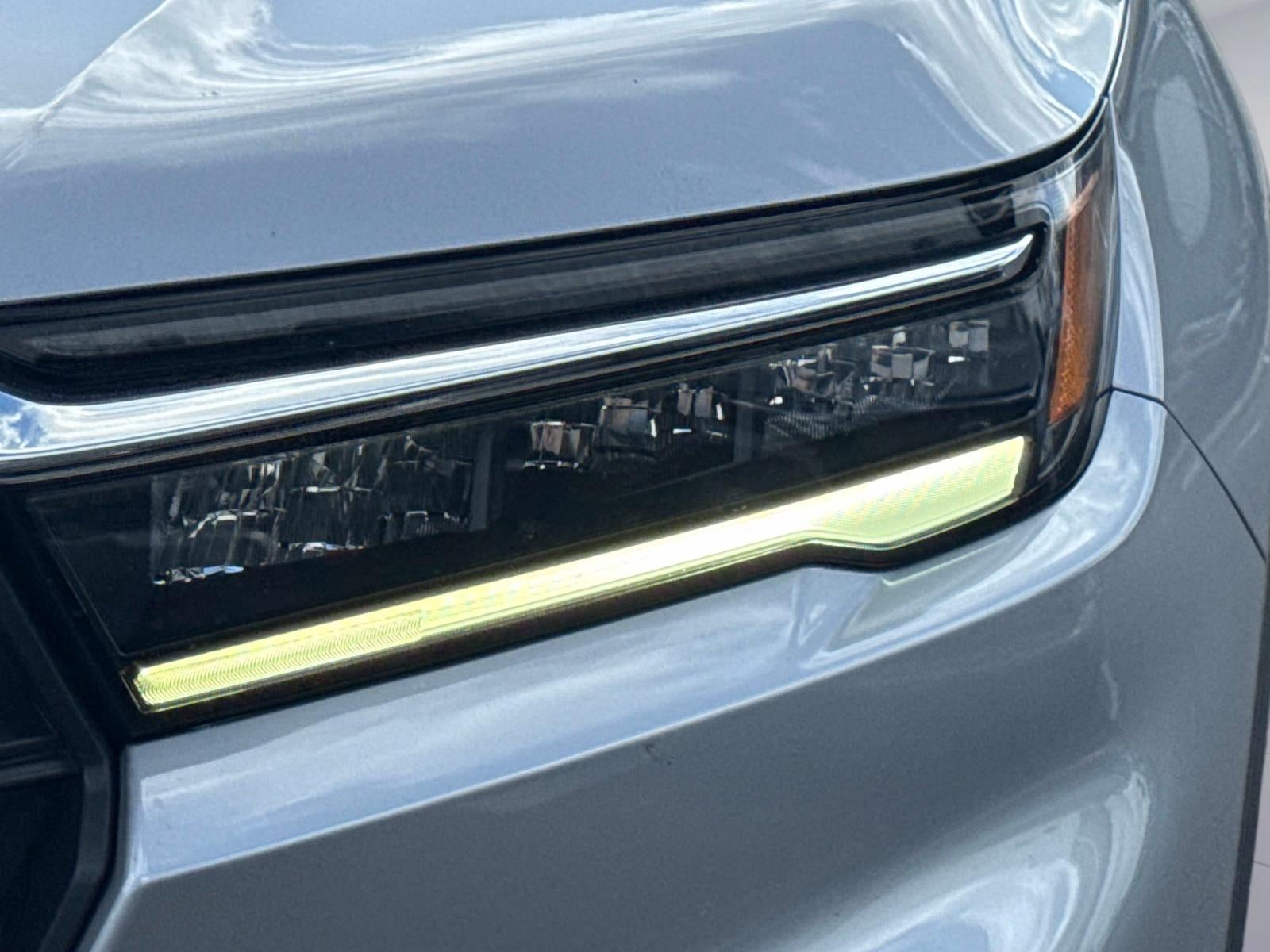 2023 Honda Pilot EX-L w/Rear Captain's Chairs