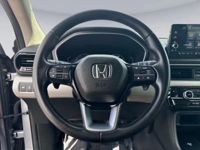 2023 Honda Pilot EX-L w/Rear Captain's Chairs