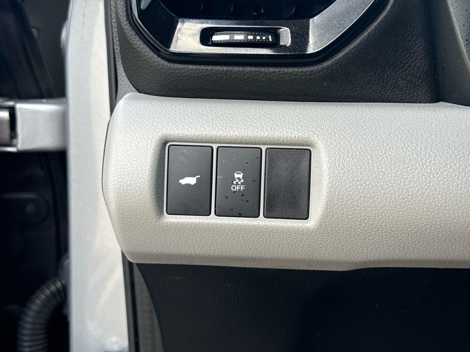 2023 Honda Pilot EX-L w/Rear Captain's Chairs