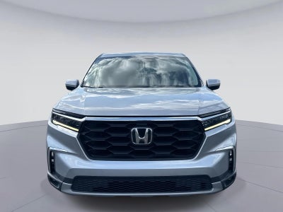 2023 Honda Pilot EX-L w/Rear Captain's Chairs