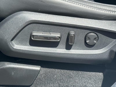 2024 Honda Pilot EX-L w/Rear Captain's Chairs