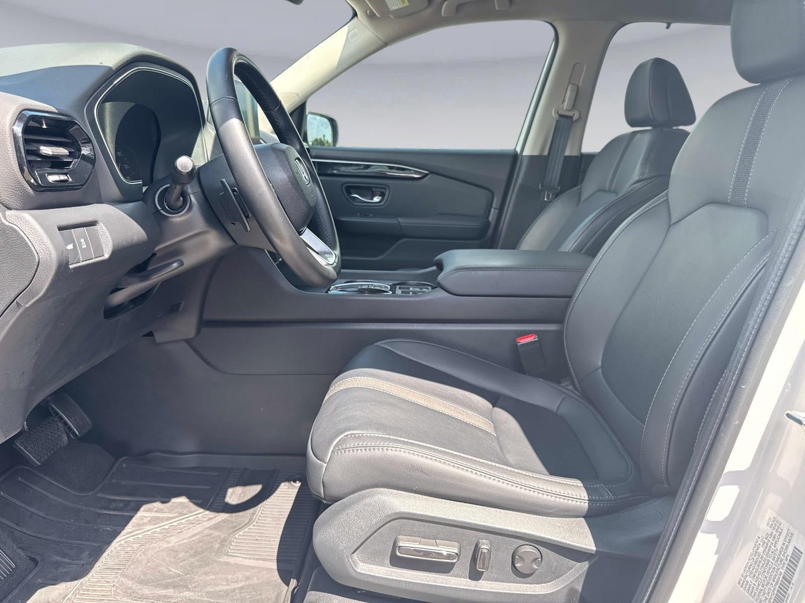 2024 Honda Pilot EX-L w/Rear Captain's Chairs